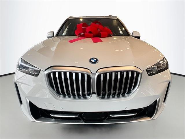new 2025 BMW X5 PHEV car, priced at $77,225