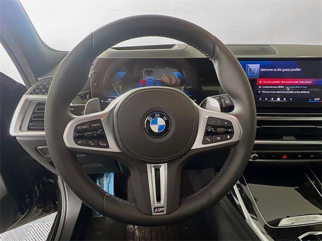 new 2025 BMW X7 car, priced at $115,070