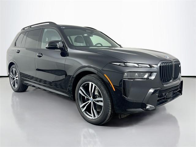 new 2025 BMW X7 car, priced at $115,070