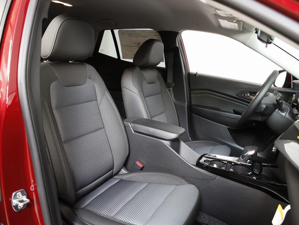 new 2025 Chevrolet Trax car, priced at $23,935