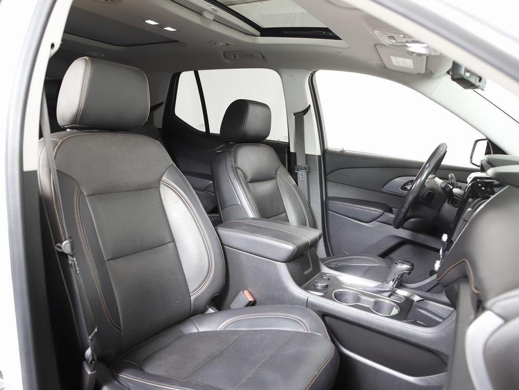 used 2019 Chevrolet Traverse car, priced at $23,589