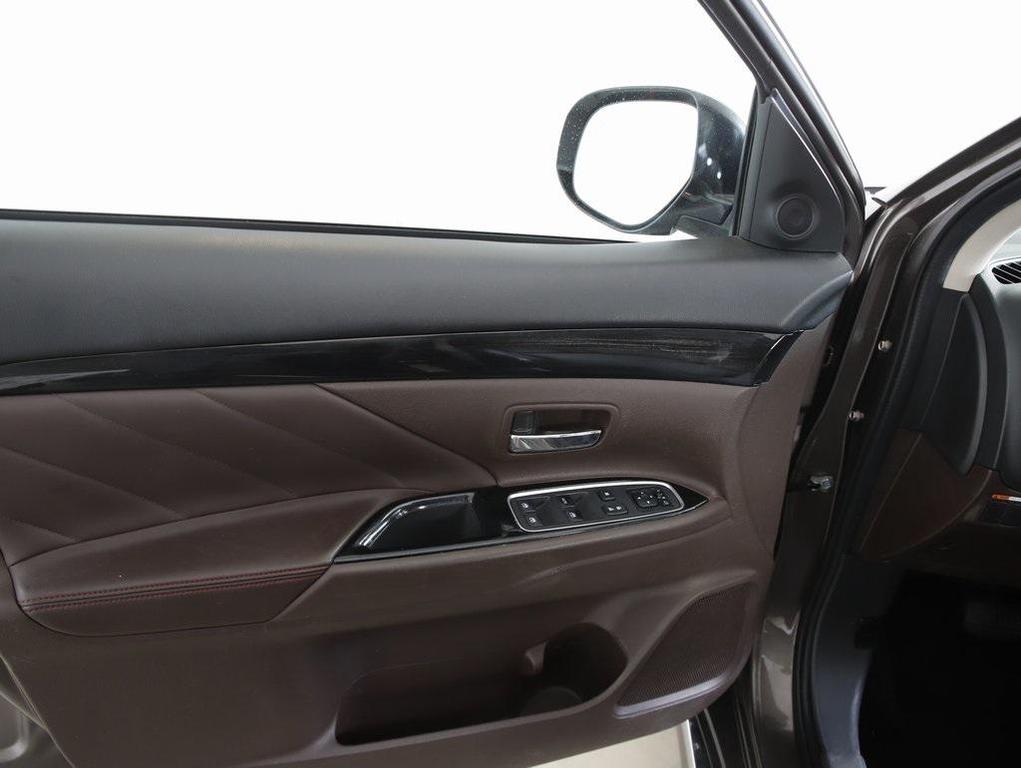 used 2018 Mitsubishi Outlander PHEV car, priced at $15,525