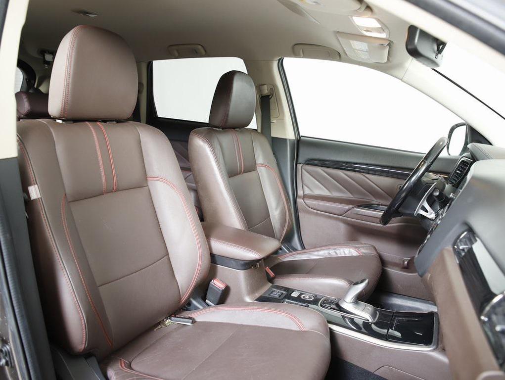 used 2018 Mitsubishi Outlander PHEV car, priced at $15,525