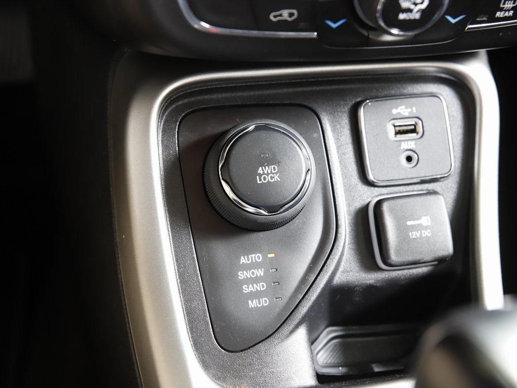 used 2020 Jeep Compass car, priced at $17,495