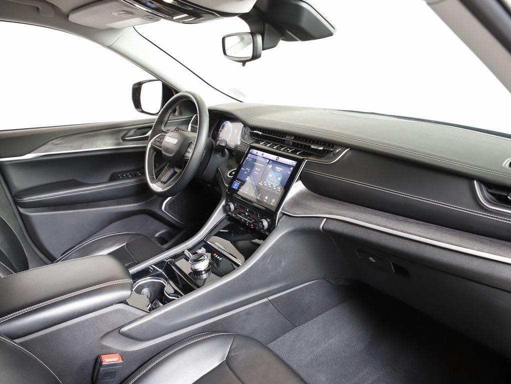 used 2022 Jeep Grand Cherokee car, priced at $31,420