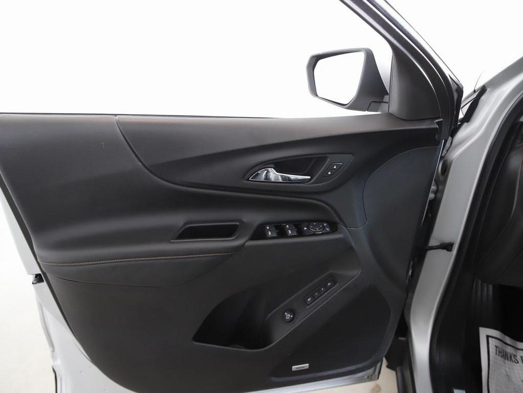 used 2022 Chevrolet Equinox car, priced at $22,392