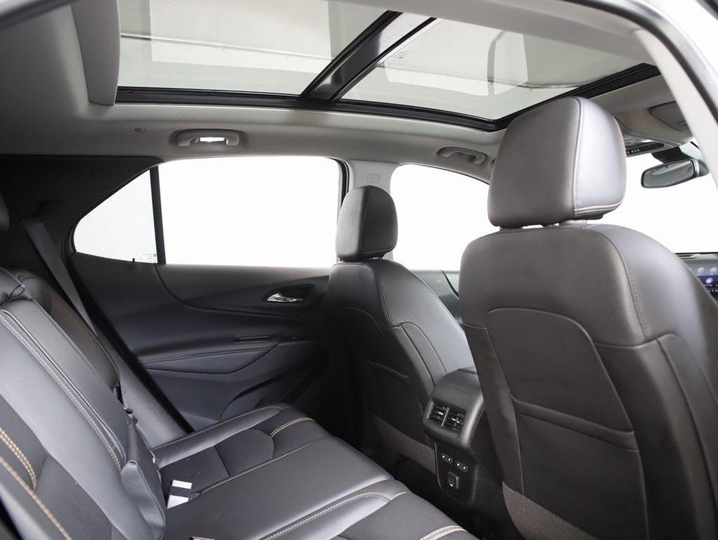 used 2022 Chevrolet Equinox car, priced at $22,392