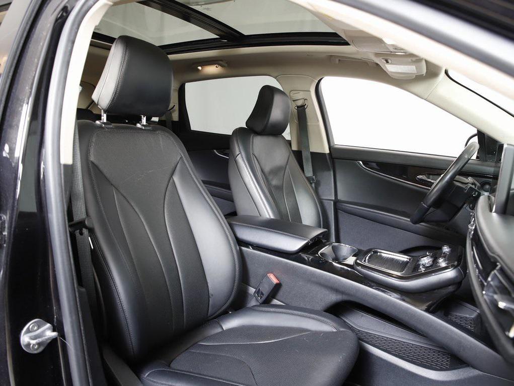 used 2021 Lincoln Nautilus car, priced at $29,879