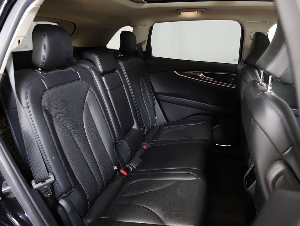 used 2021 Lincoln Nautilus car, priced at $29,879