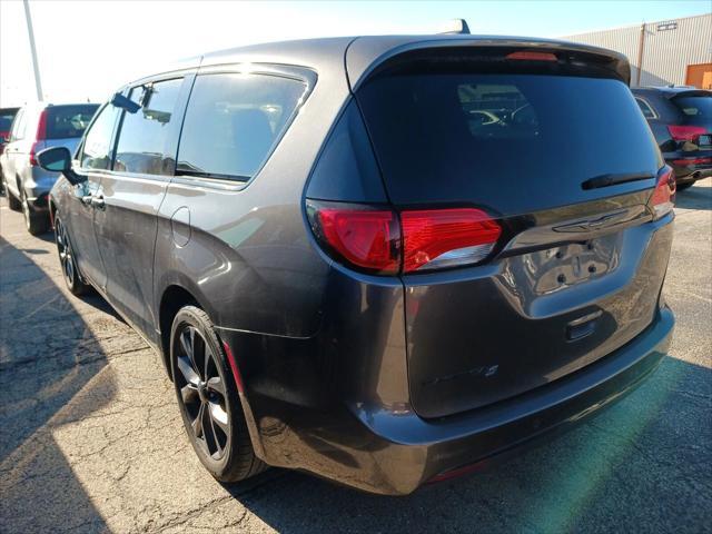 used 2018 Chrysler Pacifica car, priced at $21,995