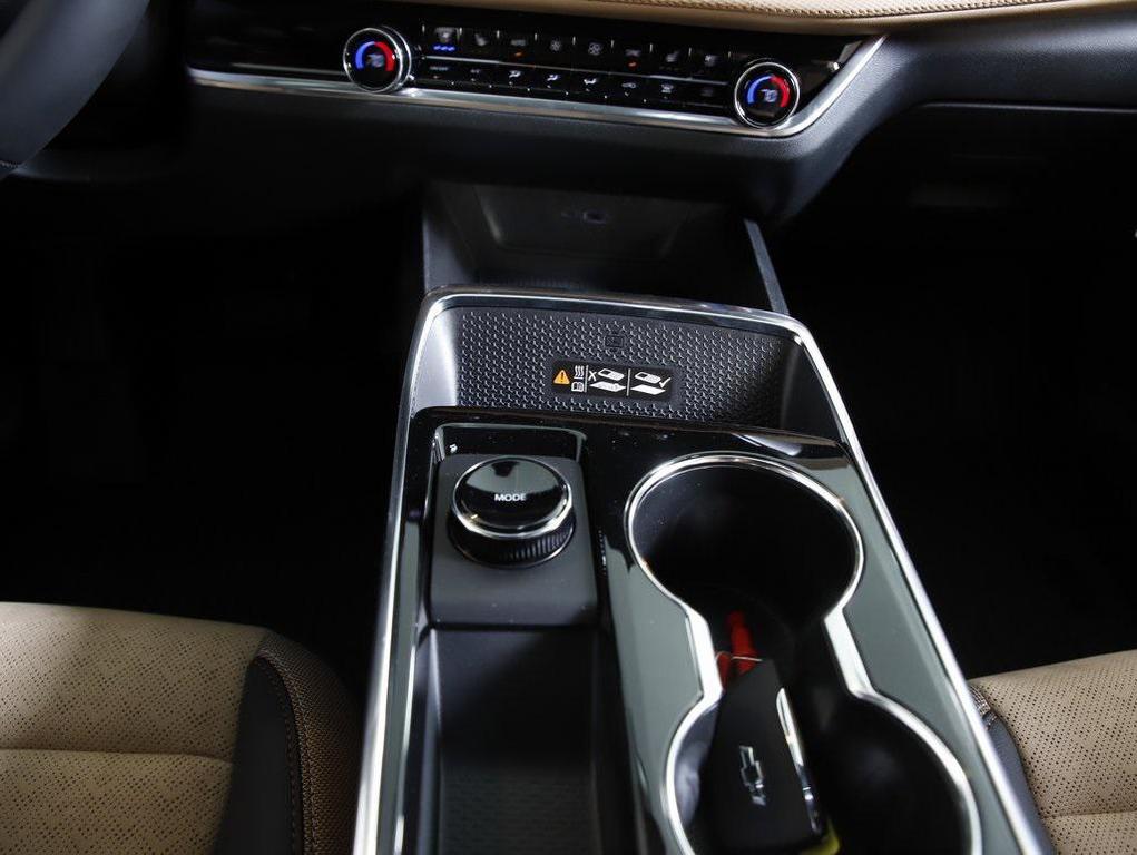 new 2026 Chevrolet Equinox car, priced at $35,170