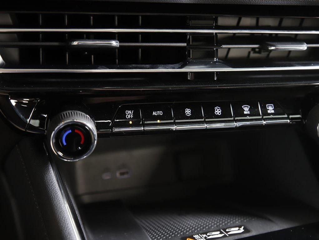 new 2025 Chevrolet Traverse car, priced at $41,771