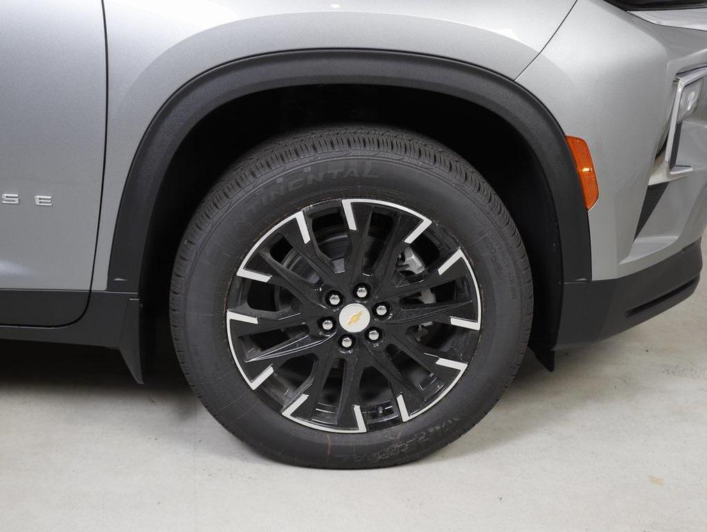 new 2025 Chevrolet Traverse car, priced at $41,771
