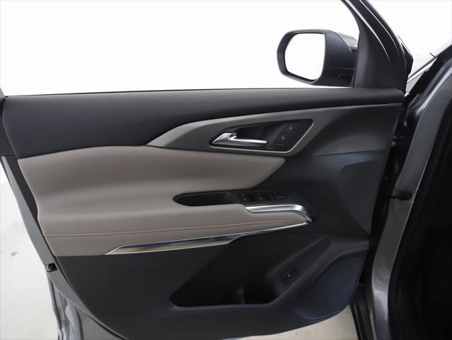 new 2025 Chevrolet Traverse car, priced at $44,995