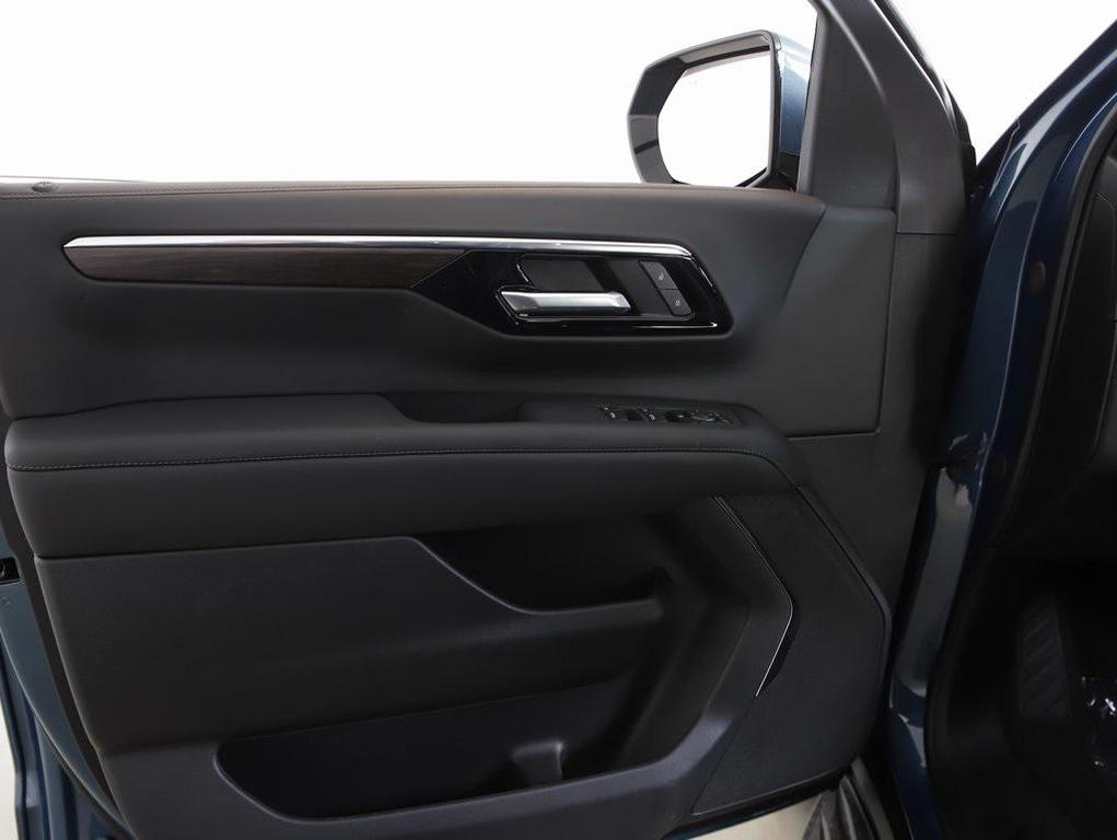 new 2026 Chevrolet Suburban car, priced at $66,585