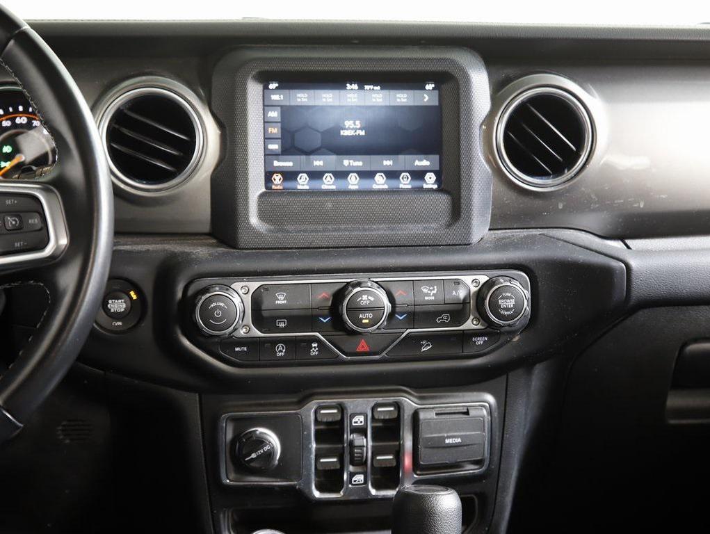 used 2021 Jeep Wrangler Unlimited car, priced at $32,998