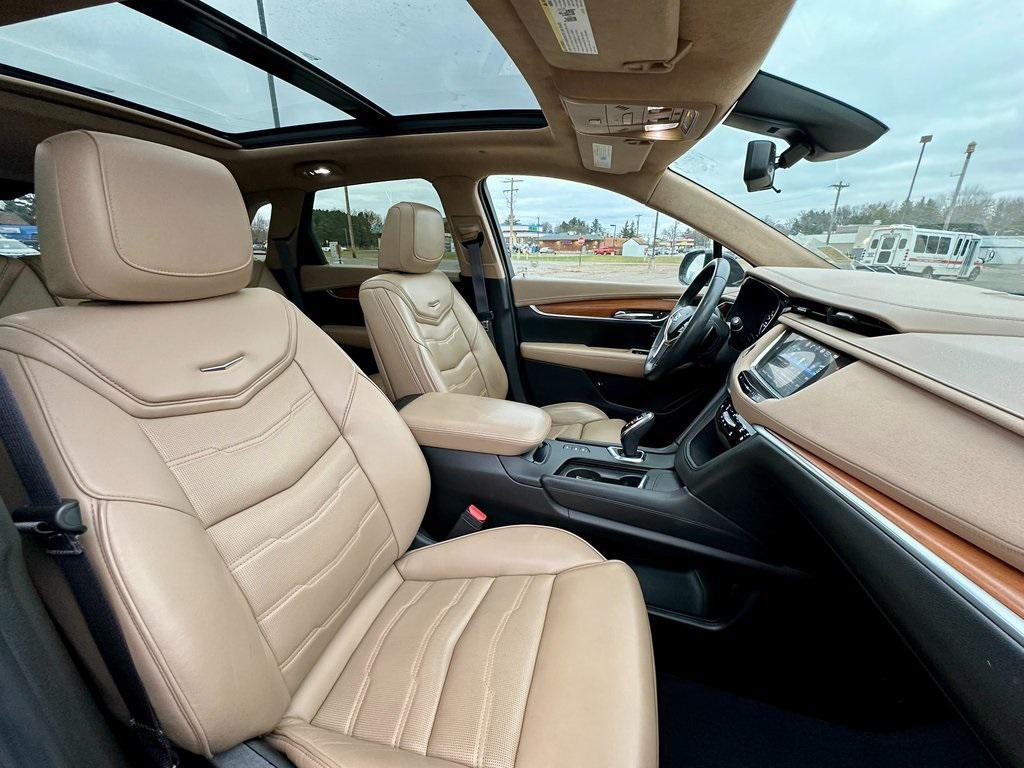 used 2017 Cadillac XT5 car, priced at $25,975