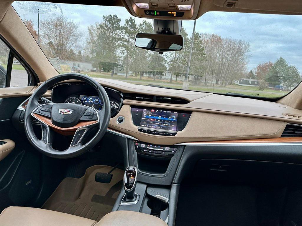 used 2017 Cadillac XT5 car, priced at $25,975