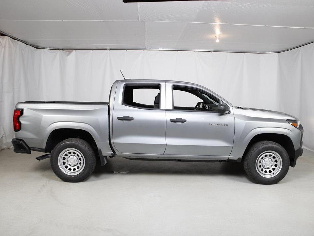 new 2026 Chevrolet Colorado car, priced at $33,725