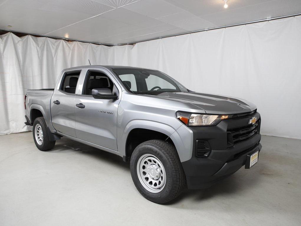 new 2026 Chevrolet Colorado car, priced at $33,725