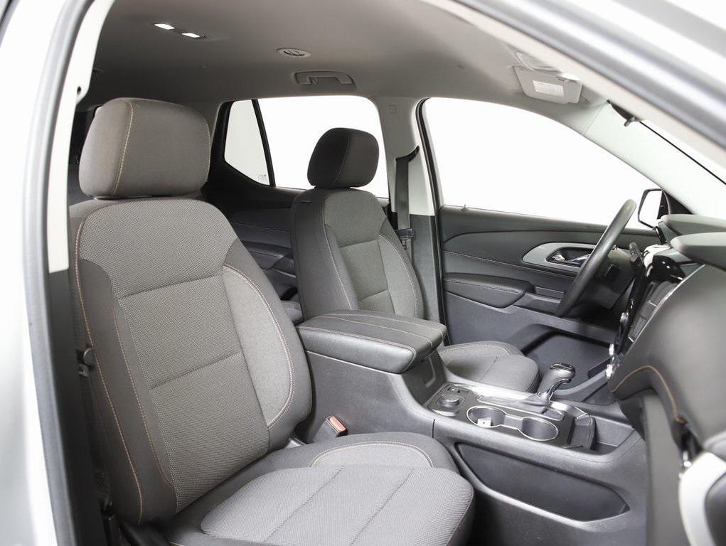 used 2020 Chevrolet Traverse car, priced at $21,487