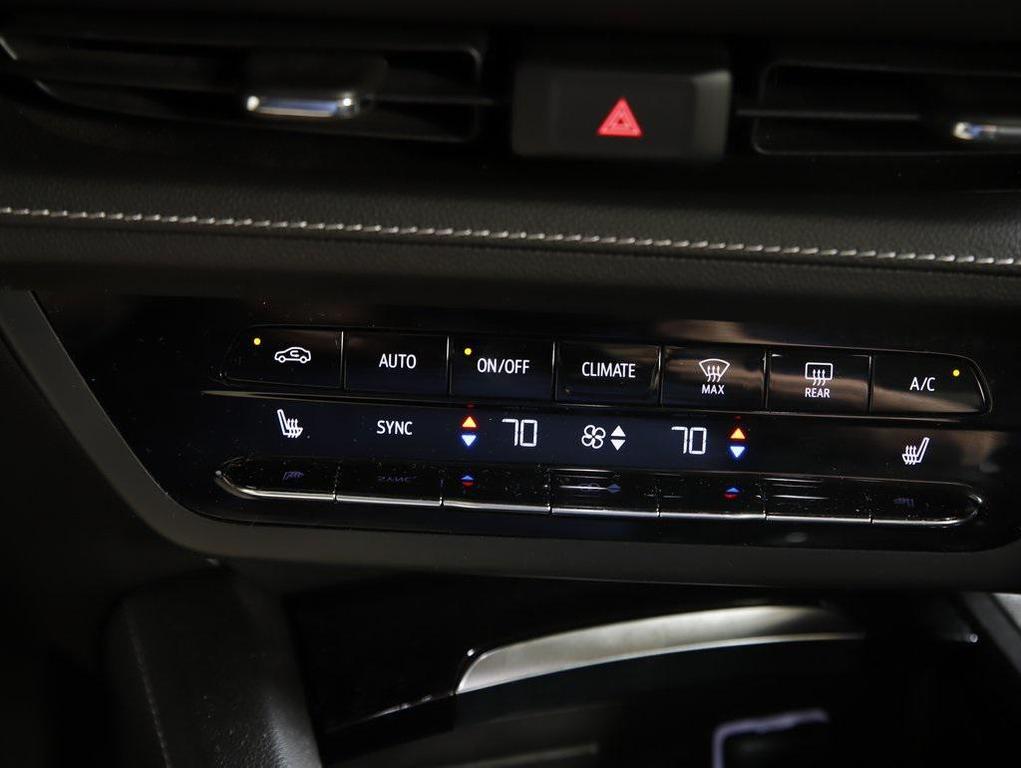 used 2022 Buick Envision car, priced at $21,994