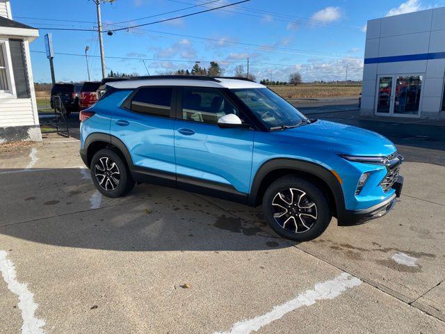 new 2025 Chevrolet TrailBlazer car, priced at $32,830