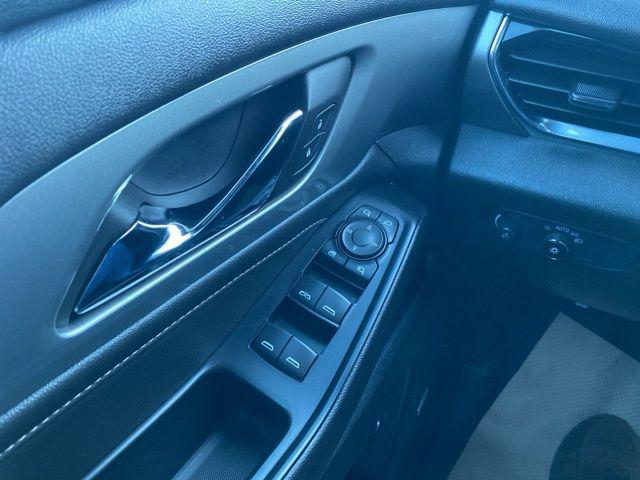 used 2023 Chevrolet Traverse car, priced at $31,500