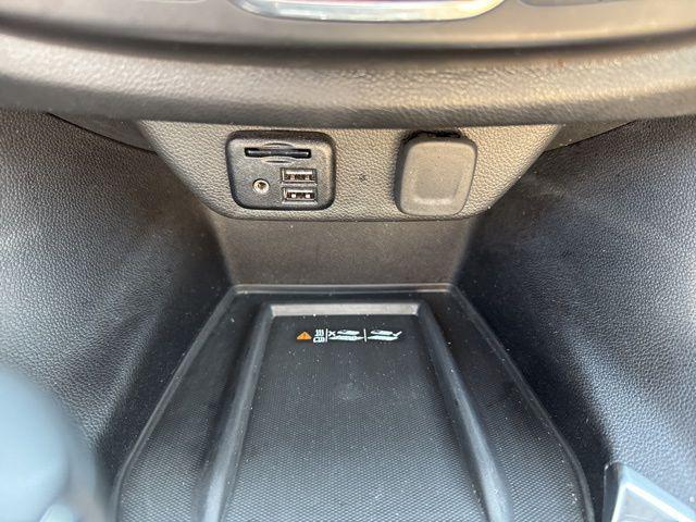 used 2023 Chevrolet Traverse car, priced at $39,900