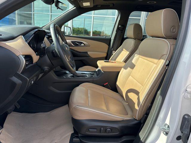 used 2023 Chevrolet Traverse car, priced at $39,900