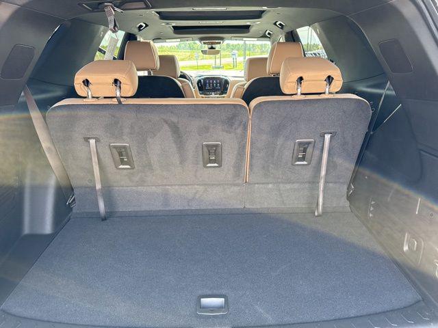 used 2023 Chevrolet Traverse car, priced at $39,900
