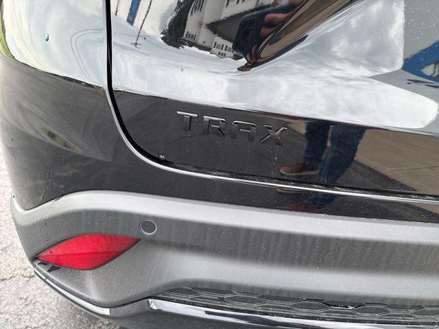 new 2025 Chevrolet Trax car, priced at $27,335
