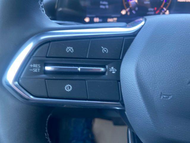 new 2025 Chevrolet Traverse car, priced at $45,540