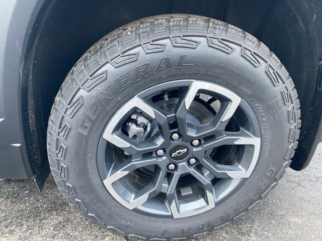 new 2026 Chevrolet Equinox car, priced at $42,430