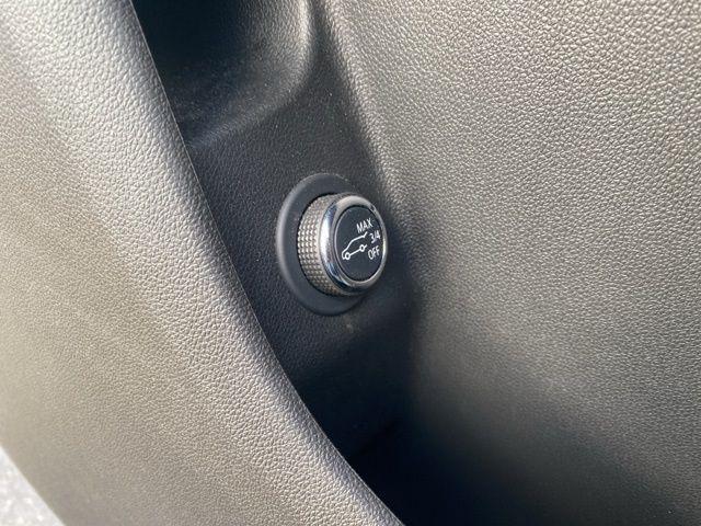 used 2023 Cadillac XT4 car, priced at $32,900