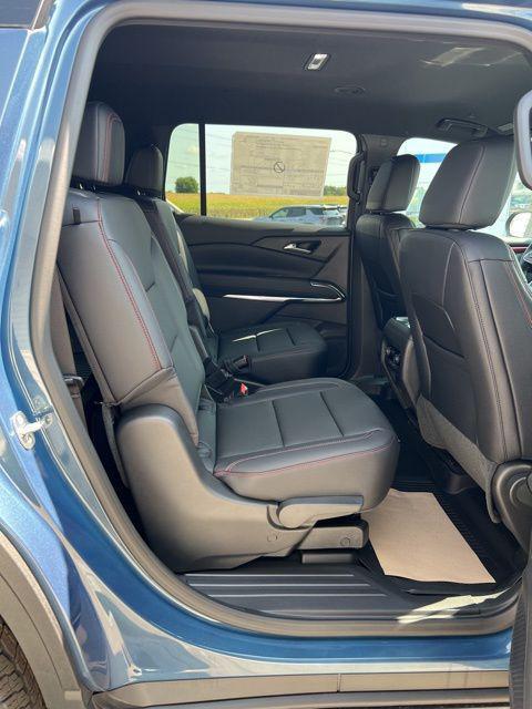 new 2026 Chevrolet Traverse car, priced at $52,445