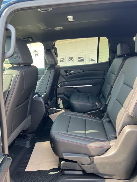 new 2026 Chevrolet Traverse car, priced at $52,445