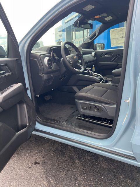 new 2025 Chevrolet Colorado car, priced at $42,650