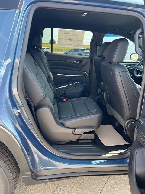 new 2026 Chevrolet Traverse car, priced at $47,740