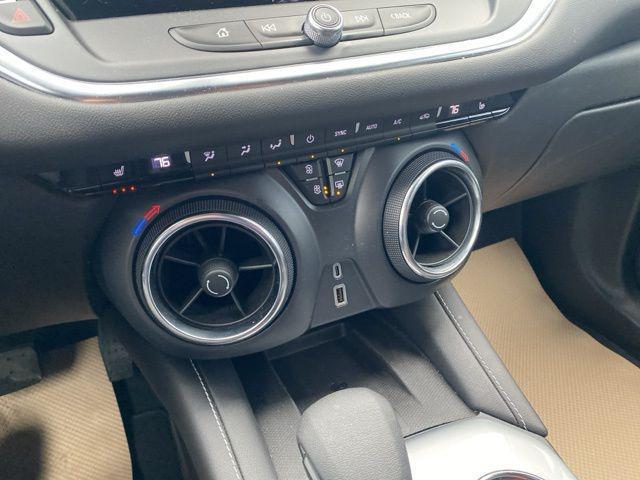 used 2024 Chevrolet Blazer car, priced at $31,900