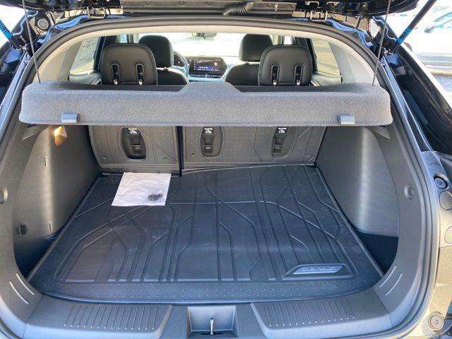 new 2025 Chevrolet Trax car, priced at $25,240