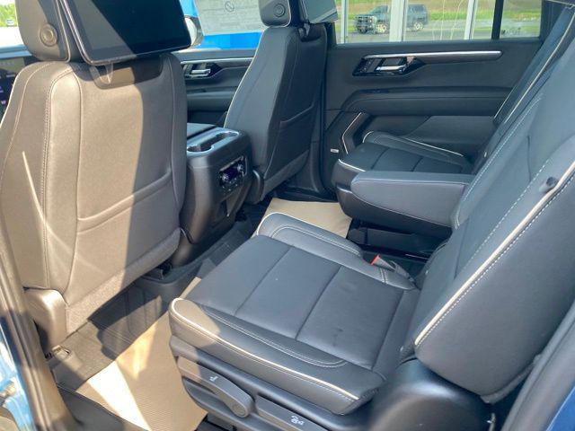 new 2025 Chevrolet Suburban car, priced at $89,675