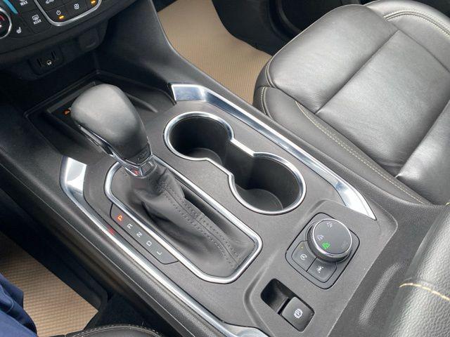 used 2023 Chevrolet Traverse car, priced at $30,900