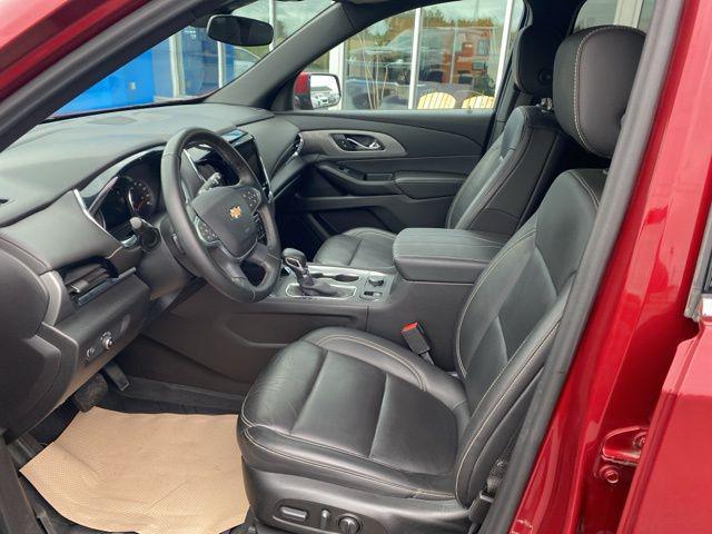 used 2023 Chevrolet Traverse car, priced at $30,900
