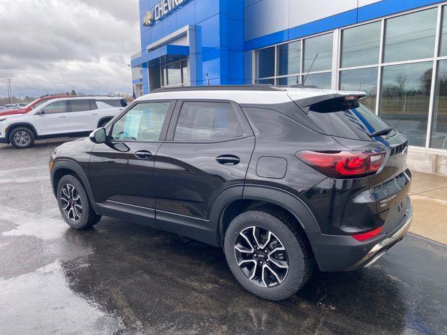 used 2024 Chevrolet TrailBlazer car, priced at $25,900