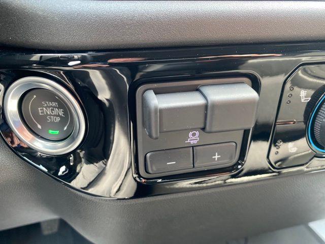 new 2025 Chevrolet Silverado 1500 car, priced at $59,985