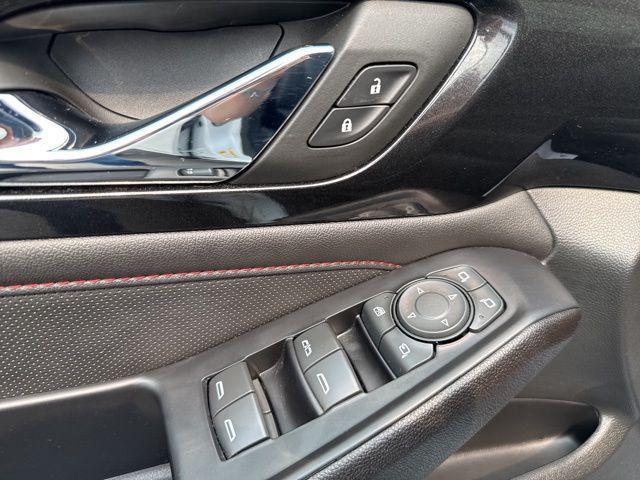 used 2023 Chevrolet Traverse car, priced at $38,500