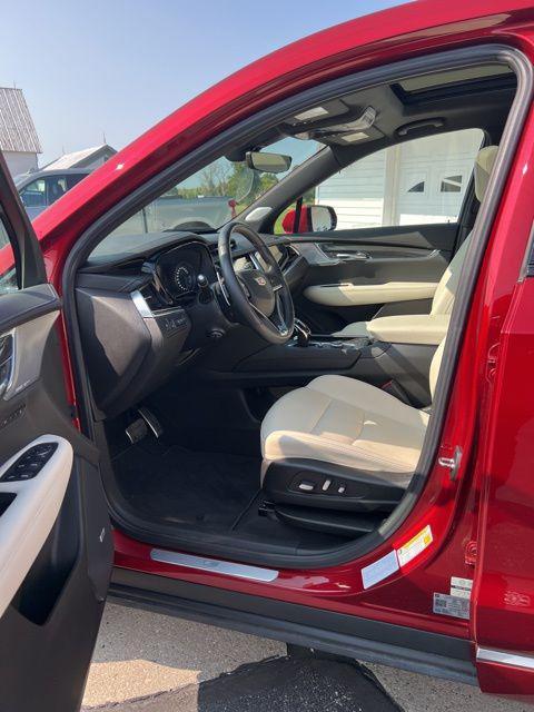 used 2023 Cadillac XT6 car, priced at $45,900