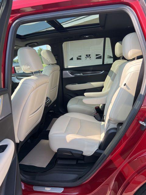 used 2023 Cadillac XT6 car, priced at $45,900
