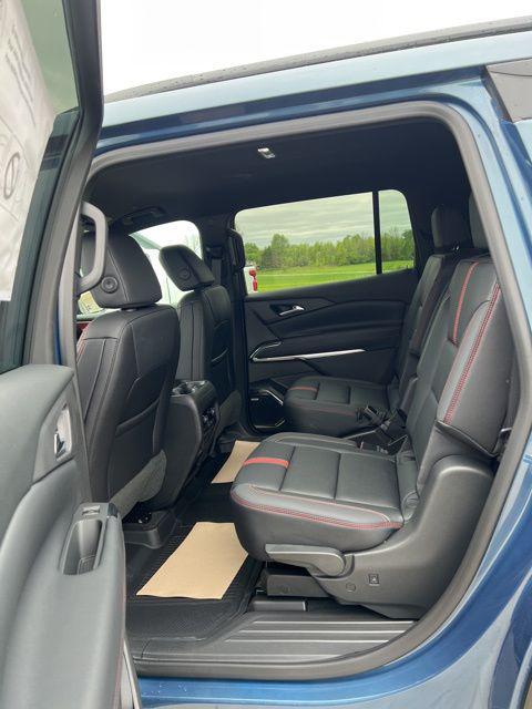 new 2025 Chevrolet Traverse car, priced at $58,370